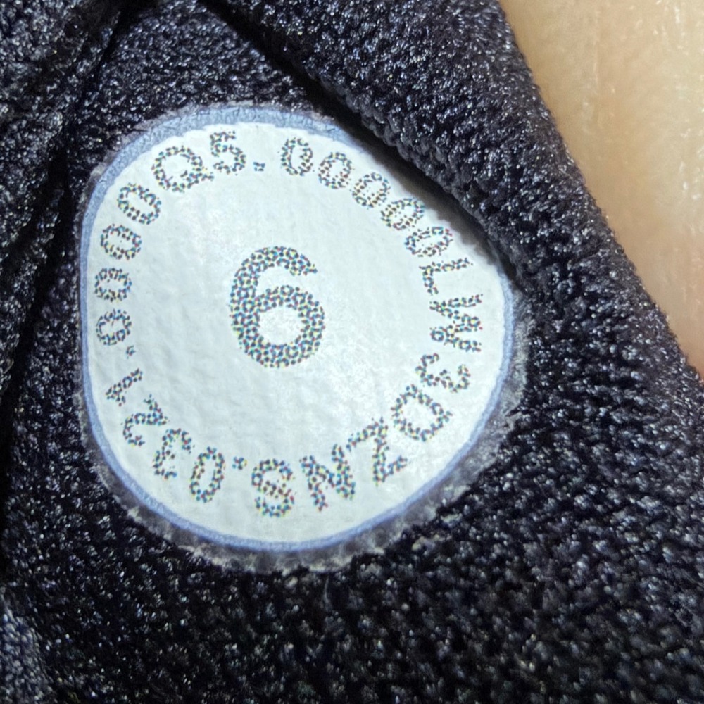 Lululemon Ebb to Street Long Sleeve Black W3DZNS Women 6 Crop Rib Built in Bra - Picture 5 of 9